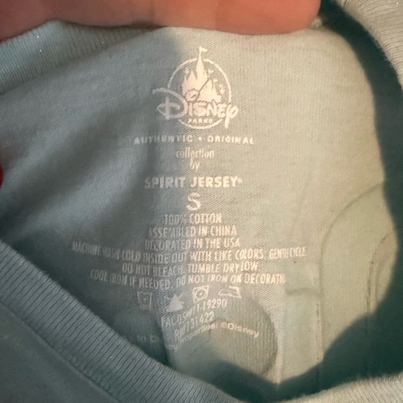 Disney sparkle spirit wear long sleeve shirt • Women’s small - Picture 3 of 5